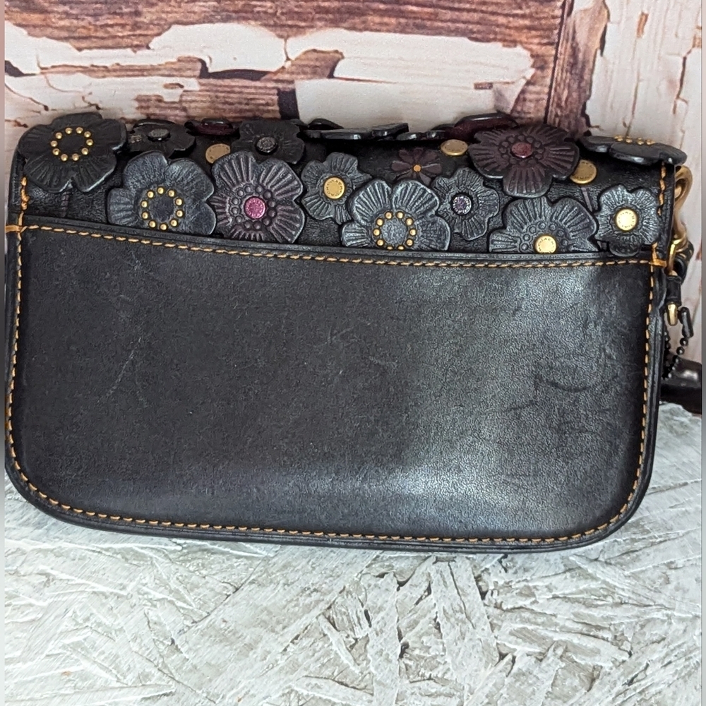 Coach 1941 tea rose wristlet/ wallet - Picture 15 of 16